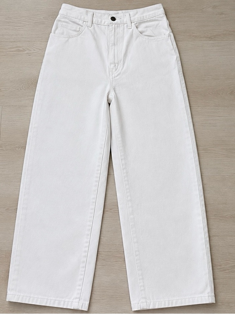 Uniqlo White Straight-Leg Pants